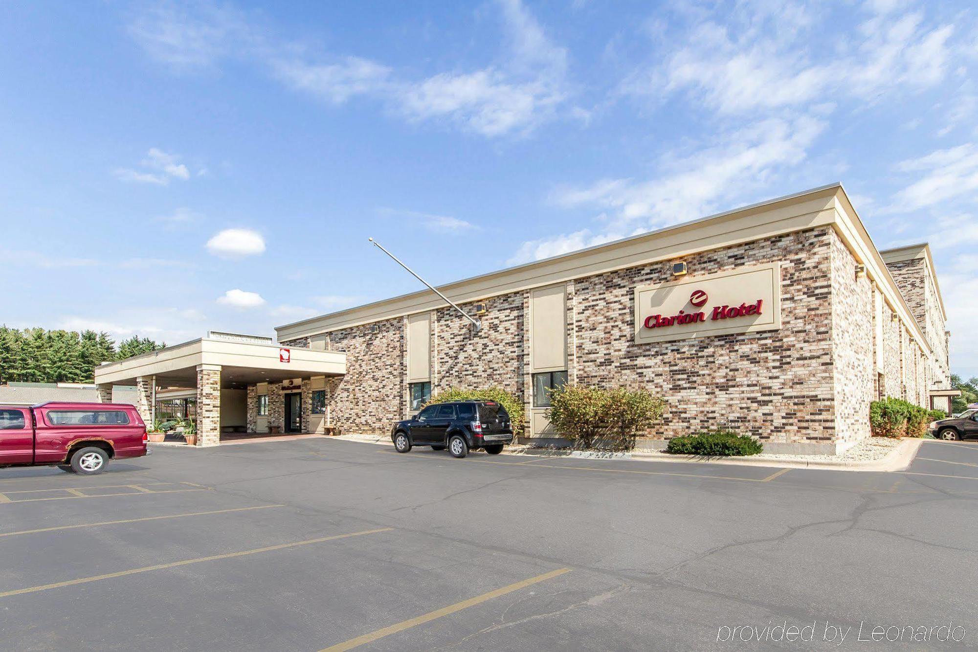 Americinn & Suites By Wyndham Baraboo Event Center Exterior foto